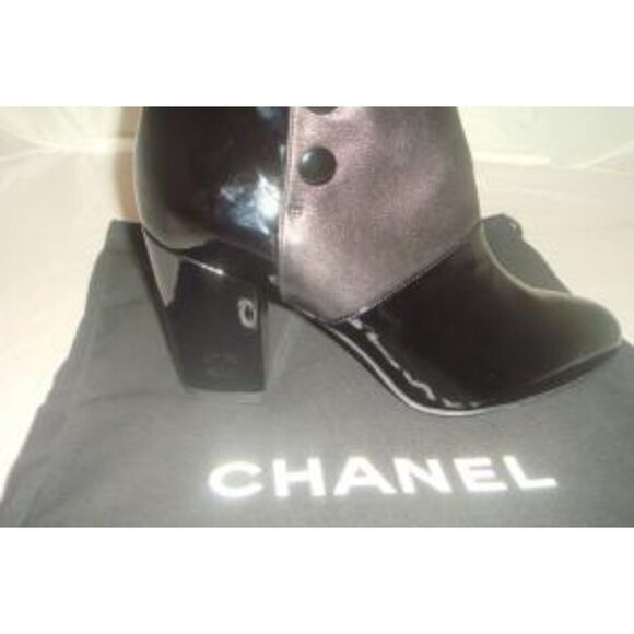 Runway Chanel Buttoned Boots Black/Brown Patent Leather Size 10 US / 40 EUR New - Picture 10 of 10